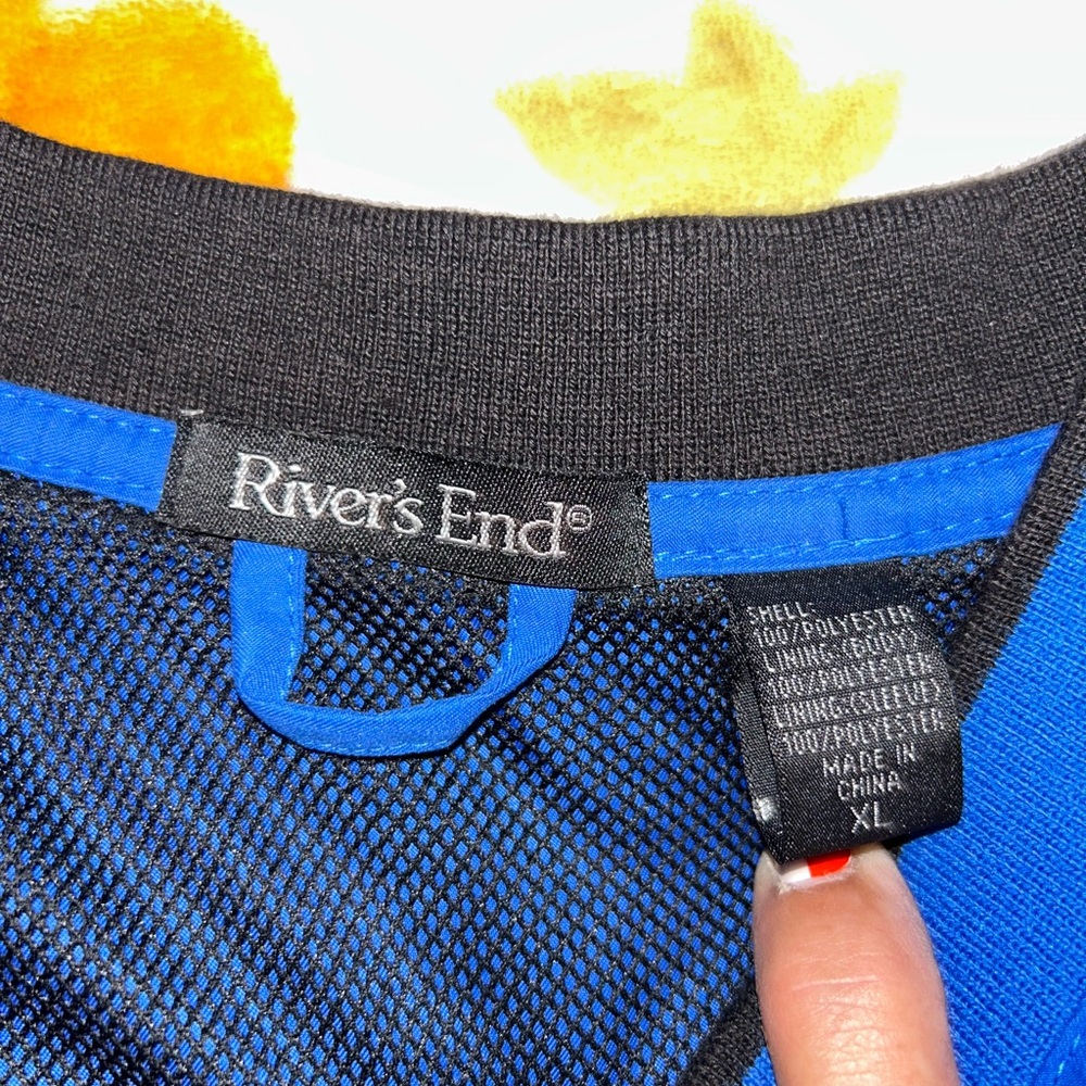 Blue pullover
